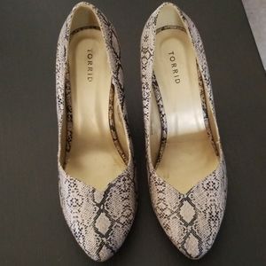 Torrid size 12w wedges